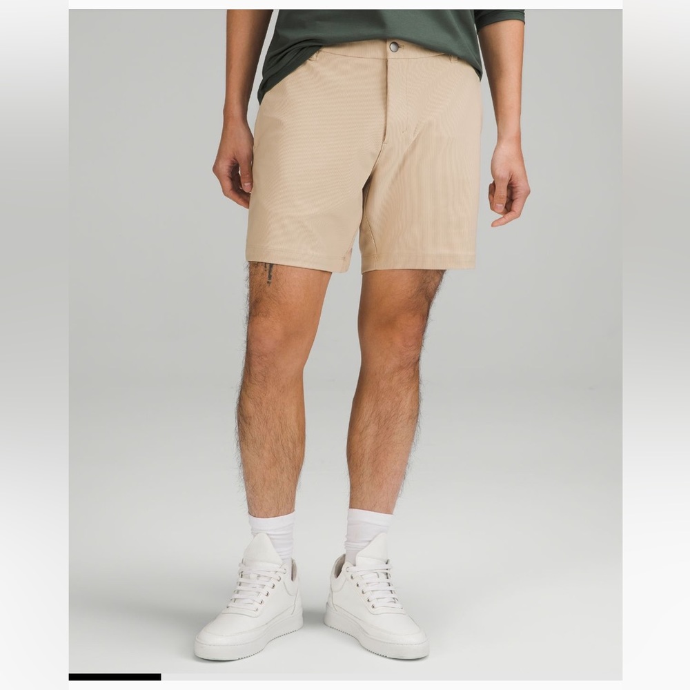 Lululemon Commission Classic-Fit Short 5”